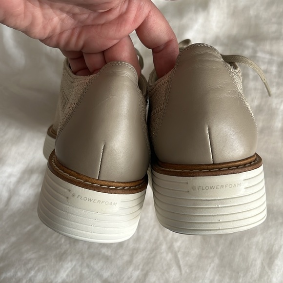 Cole Haan Platform Oxford Sneaker Walking Shoes - Picture 4 of 6